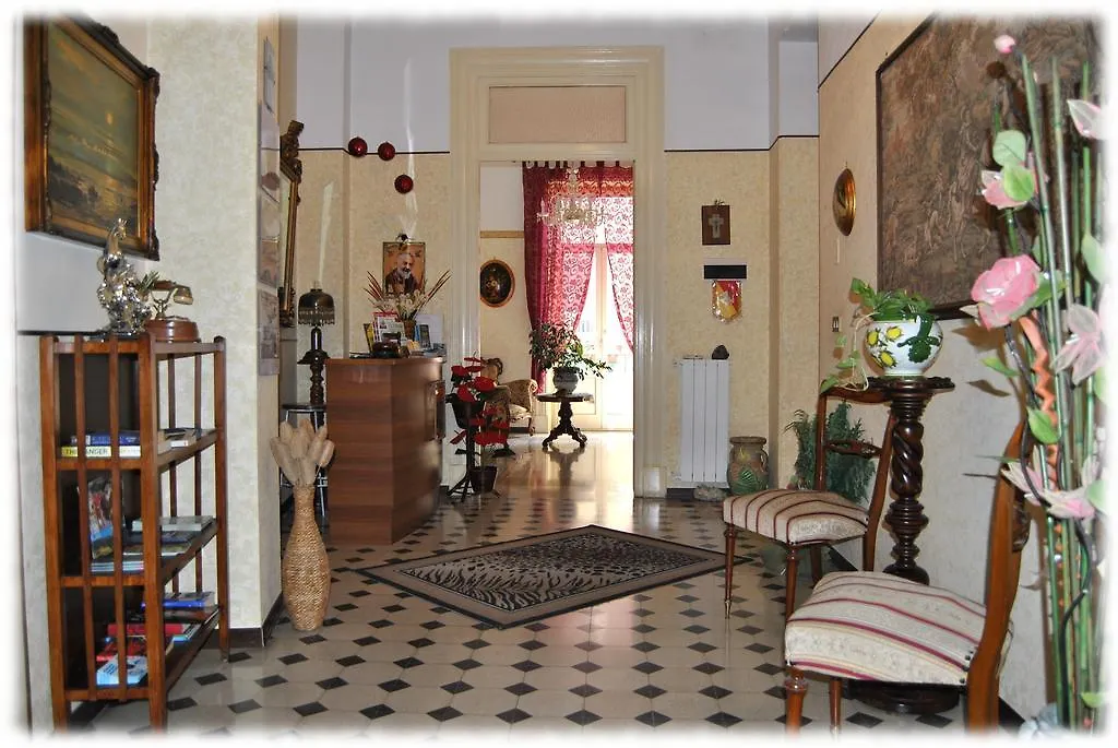 Bed And Breakfast D'Angelo Palermo 2*,
